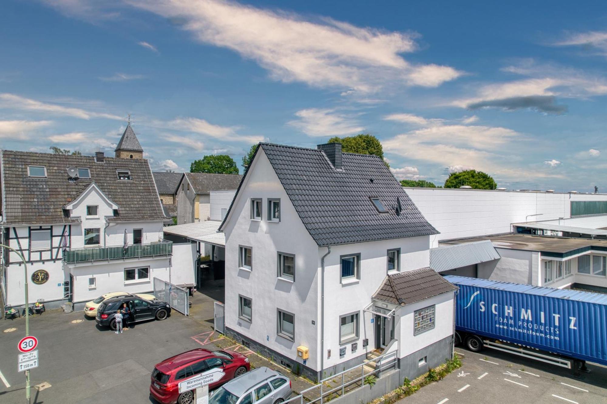 Stillvolle Wohnung Bei Koeln / Bonn Flughafen ローマル エクステリア 写真